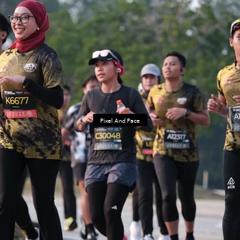 Runner Photo 6767915