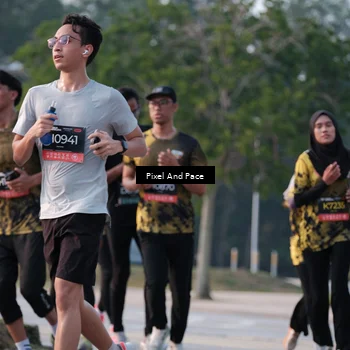 Runner Photo 6767937