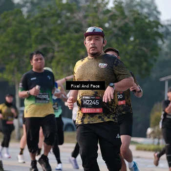 Runner Photo 6768005