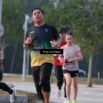 Runner Photo 6768024