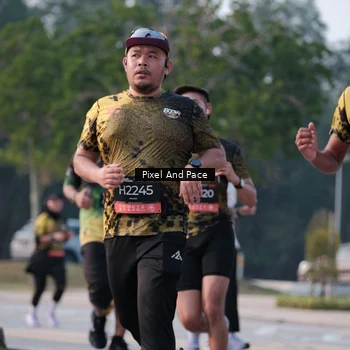 Runner Photo 6768026