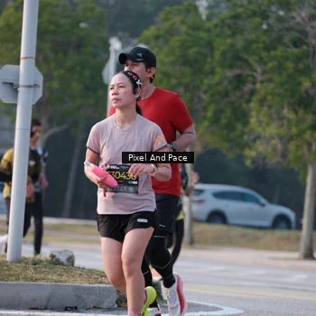 Runner Photo 6768033