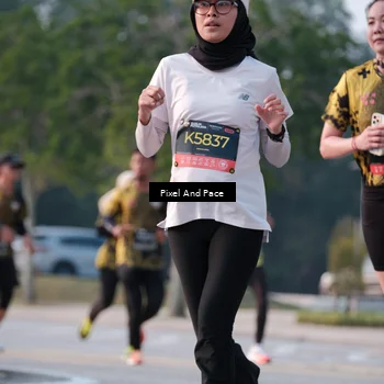 Runner Photo 6768053