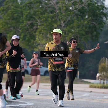 Runner Photo 6768085