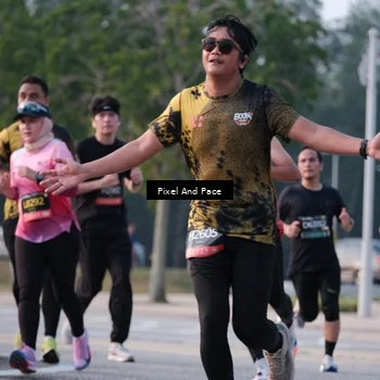 Runner Photo 6768107