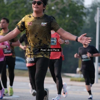 Runner Photo 6768110