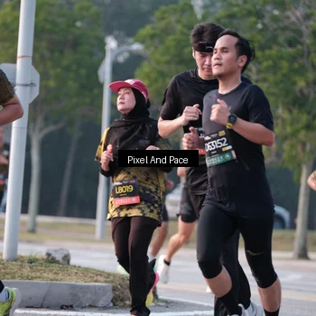 Runner Photo 6768143