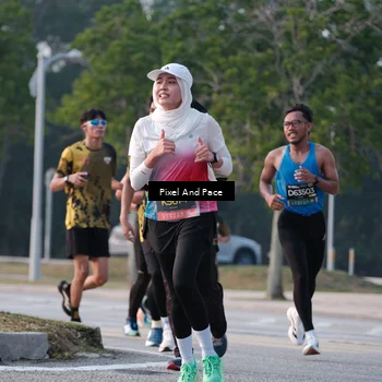 Runner Photo 6768180