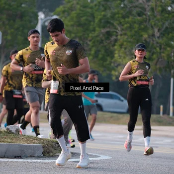 Runner Photo 6768406