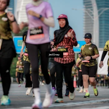 Runner Photo 6768428