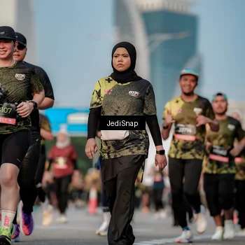 Runner Photo 6768452