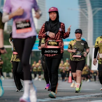 Runner Photo 6768461