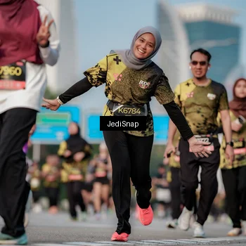 Runner Photo 6768498