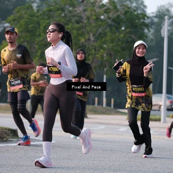 Runner Photo 6768586
