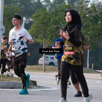 Runner Photo 6768590
