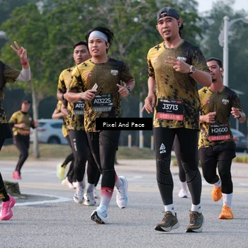 Runner Photo 6768595