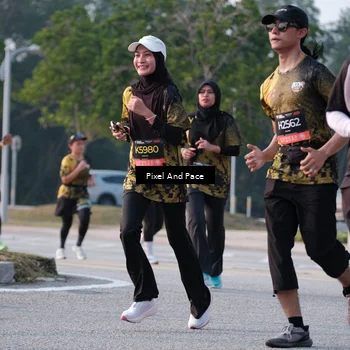 Runner Photo 6768621