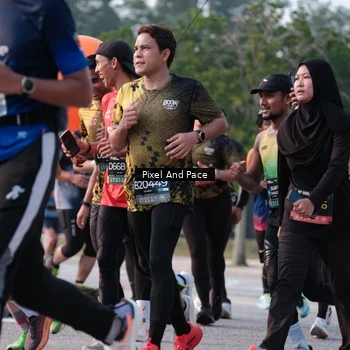 Runner Photo 6769685