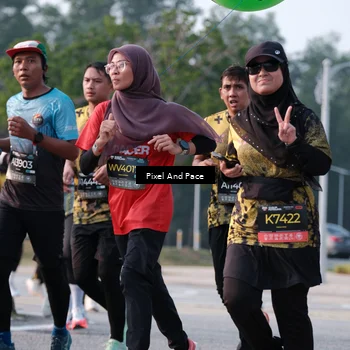 Runner Photo 6769813