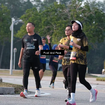 Runner Photo 6769843