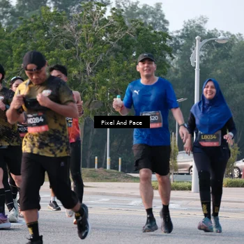 Runner Photo 6769864