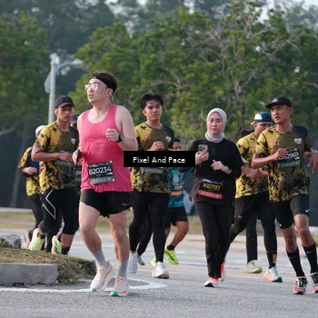 Runner Photo 6769913