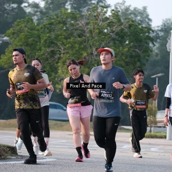 Runner Photo 6770011