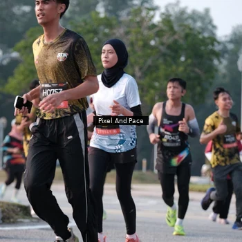 Runner Photo 6770019