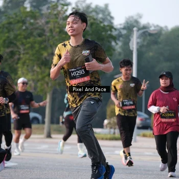 Runner Photo 6770033