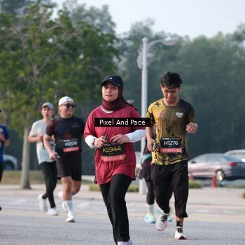 Runner Photo 6770036