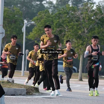 Runner Photo 6770039