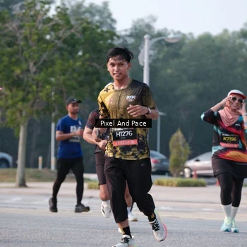 Runner Photo 6770047