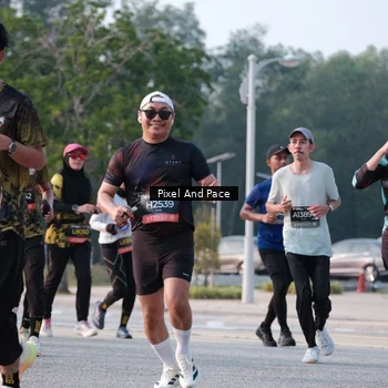 Runner Photo 6770055