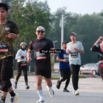 Runner Photo 6770057