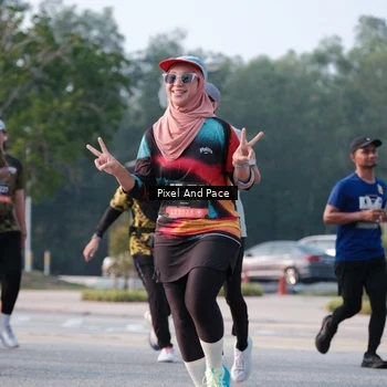 Runner Photo 6770071