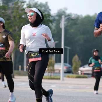 Runner Photo 6770111