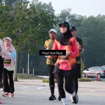 Runner Photo 6770140