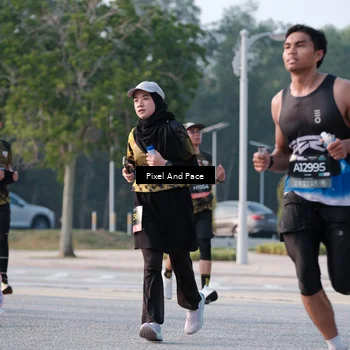 Runner Photo 6770162