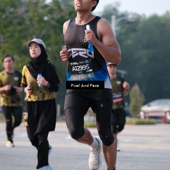 Runner Photo 6770179