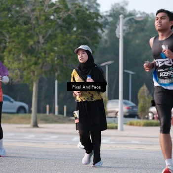 Runner Photo 6770182