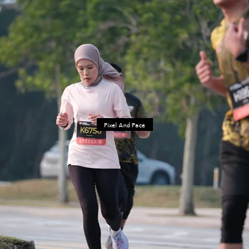 Runner Photo 6770193