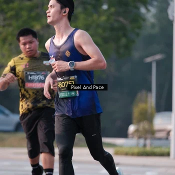 Runner Photo 6770207