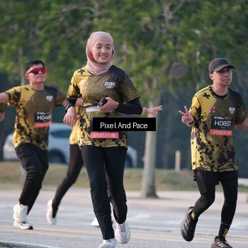 Runner Photo 6770223
