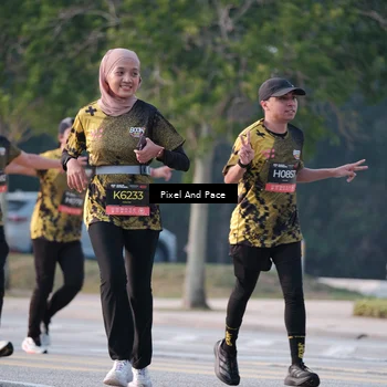Runner Photo 6770224