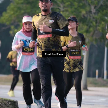 Runner Photo 6770277