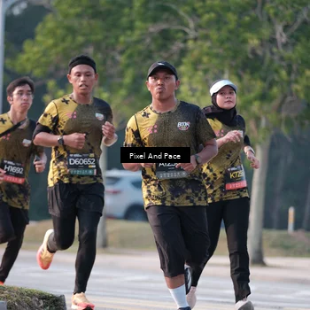 Runner Photo 6770500