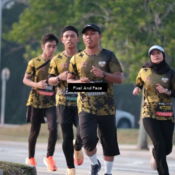 Runner Photo 6770505