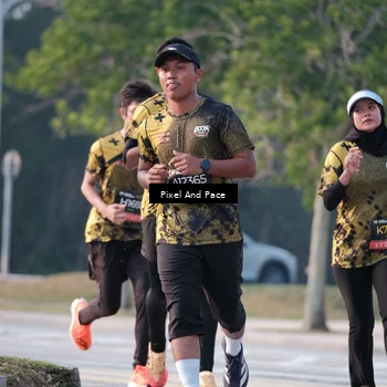 Runner Photo 6770547