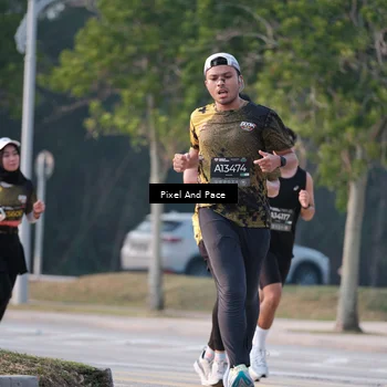 Runner Photo 6770557