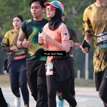 Runner Photo 6770622